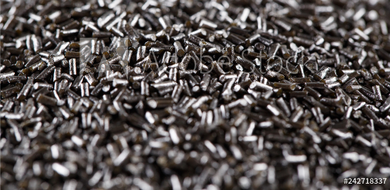 METAL AND POWDERS