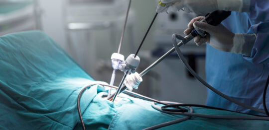 Instrumentos y herramientas quirúrgicas